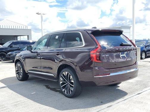 2026 Volvo XC90 B6 Core