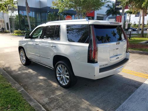 Crystal White Tri-Coat 2019 Cadillac Escalade Premium Luxury