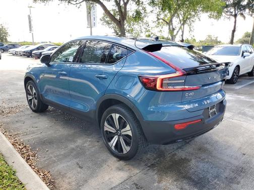 2023 Volvo C40 Recharge Pure Electric Twin Plus