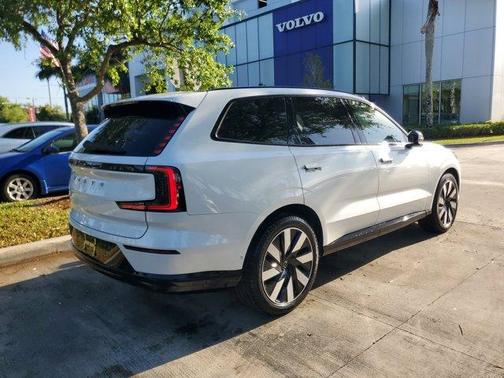 White 2025 Volvo EX90 Twin Motor Ultra