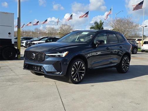 2026 Volvo XC60 B5 Ultra