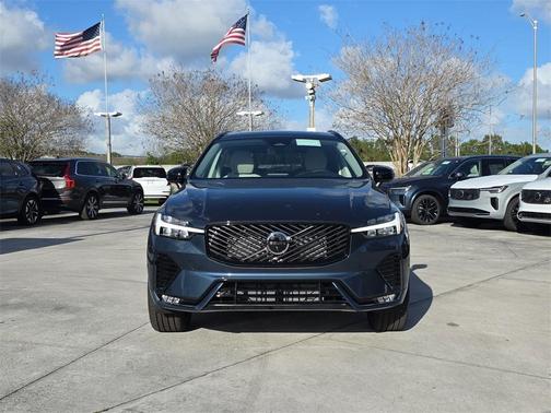 2026 Volvo XC60 B5 Ultra