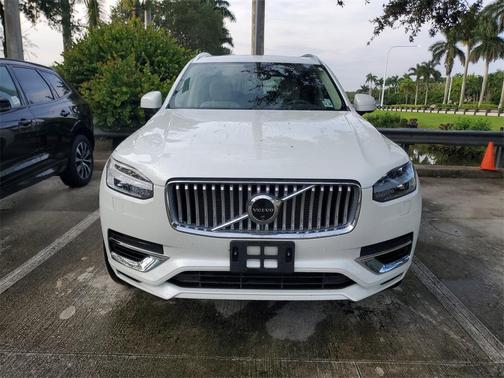 2024 Volvo XC90 Recharge Plug-In Hybrid T8 Plus Bright Theme 7 Passenger