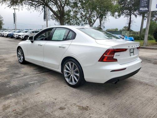 2019 Volvo S60 T5 Momentum