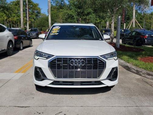 Glacier White Metallic 2024 Audi Q3 45 S line Premium