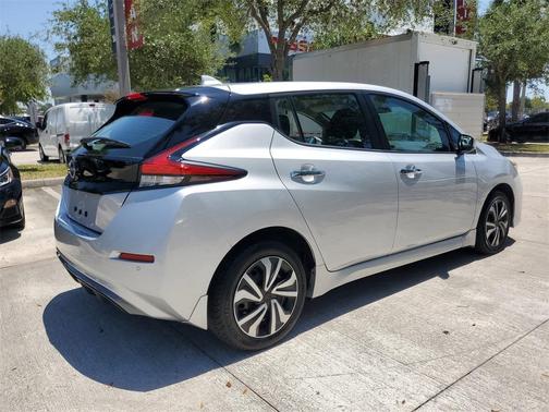 2024 Nissan Leaf S