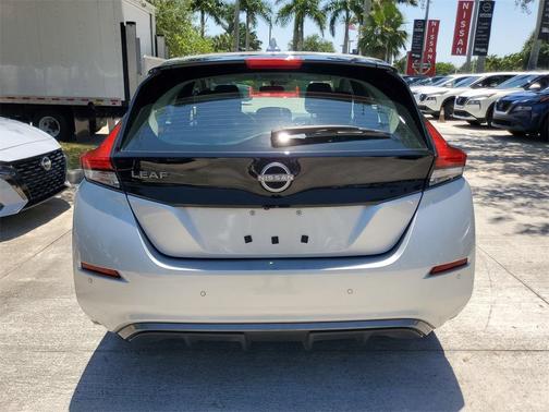 2024 Nissan Leaf S
