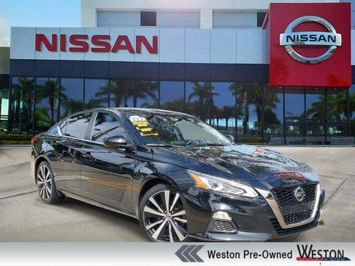 2022 Nissan Altima 2.5 SR
