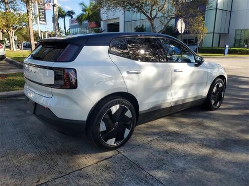 2025 Volvo EX30 Twin Motor Plus