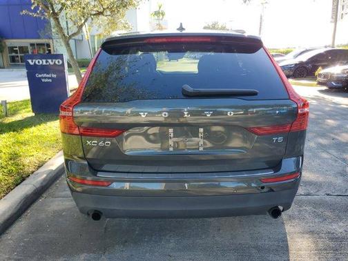 2019 Volvo XC60 T5 Momentum