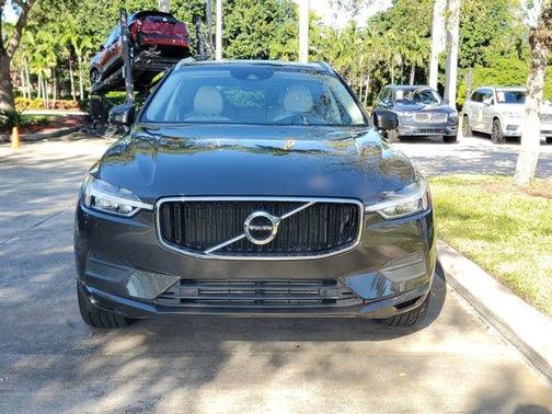 2019 Volvo XC60 T5 Momentum