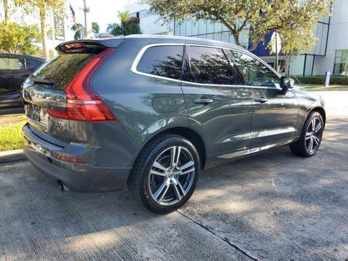 2019 Volvo XC60 T5 Momentum