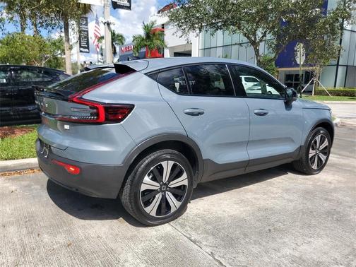 2023 Volvo C40 Recharge Pure Electric Twin Plus
