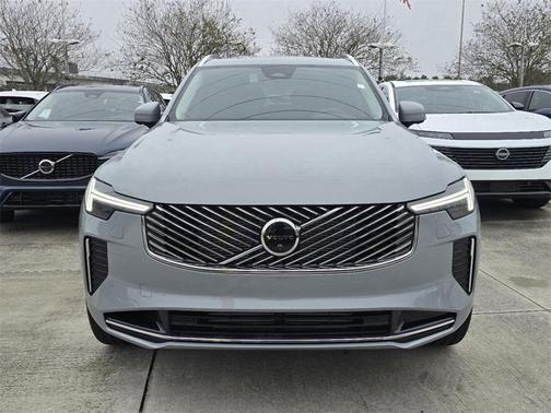 2025 Volvo XC90 Plug-In Hybrid T8 Plus 7-Seater