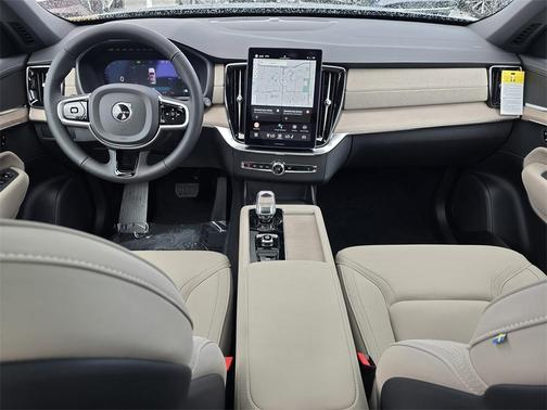 2025 Volvo XC90 Plug-In Hybrid T8 Plus 7-Seater