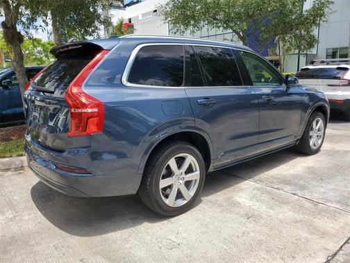 2023 Volvo XC90 B6 Core
