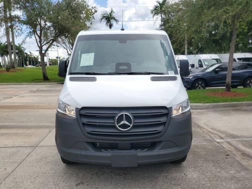 2025 Mercedes-Benz Sprinter 2500 144 WB