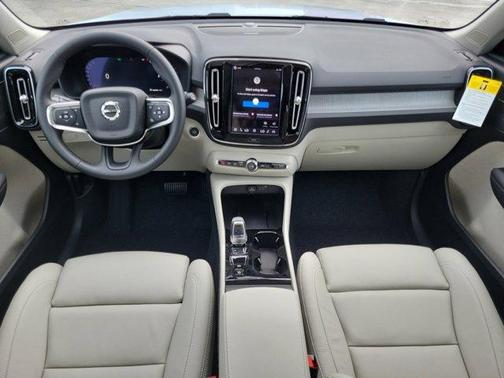 Cloud 9 White 2026 Volvo XC40 B5 Ultra