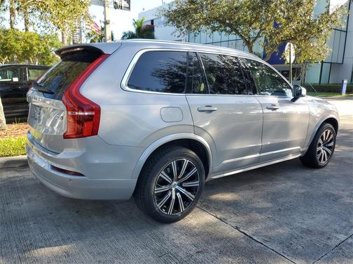 2023 Volvo XC90 B5 Core