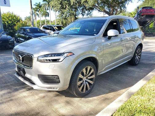 2023 Volvo XC90 B5 Core