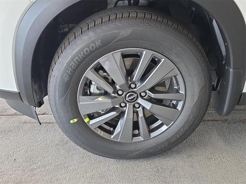 2026 Nissan Pathfinder S