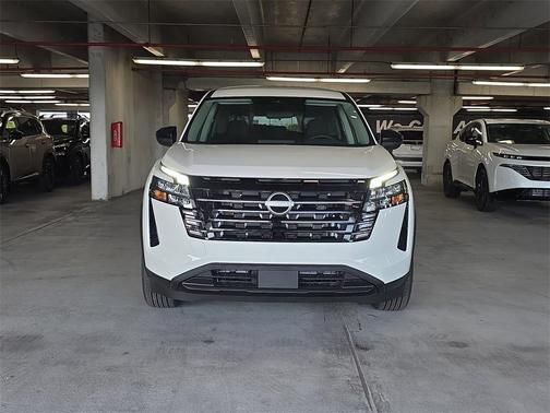 2026 Nissan Pathfinder S