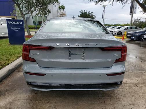 2025 Volvo S60 B5 Core
