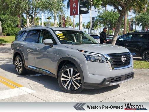 Boulder Gray Metallic 2025 Nissan Pathfinder Platinum