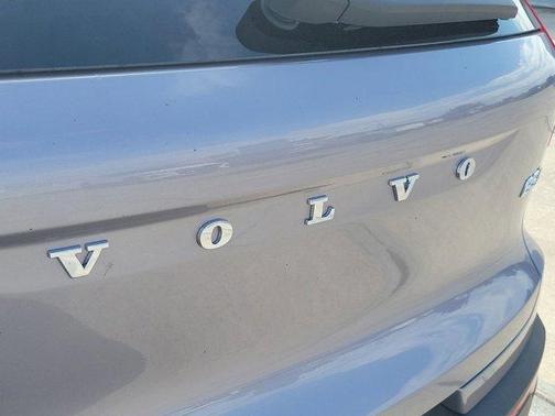 2026 Volvo XC40 B5 Core