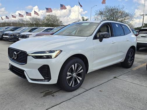 2025 Volvo XC60 B5 Core
