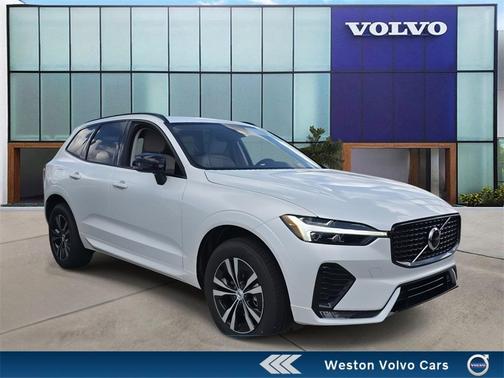 2025 Volvo XC60 B5 Core