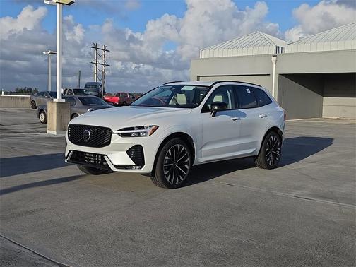 2026 Volvo XC60 B5 Ultra