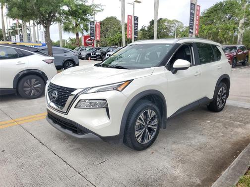 White 2023 Nissan Rogue SV