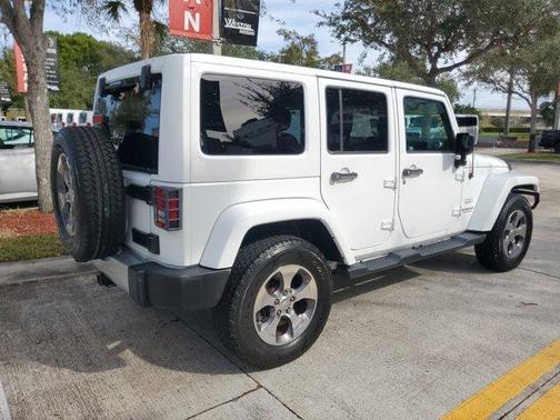 2017 Jeep Wrangler Unlimited Sahara