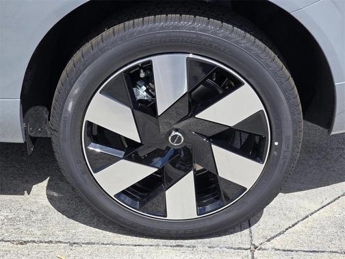 2025 Volvo XC60 Plug-In Hybrid T8 Plus