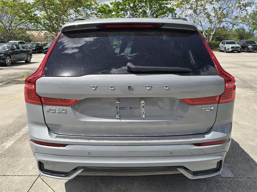 2025 Volvo XC60 Plug-In Hybrid T8 Plus