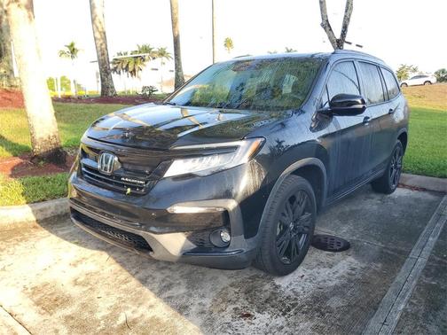 2022 Honda Pilot Black Edition