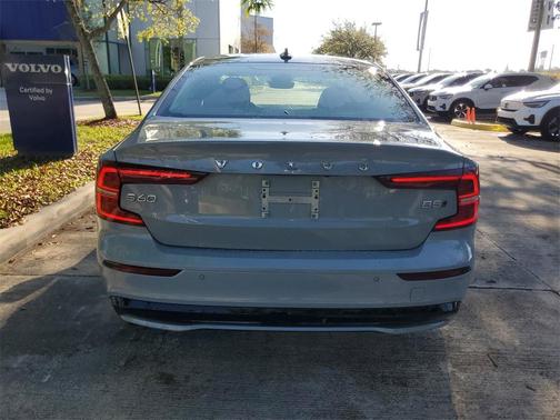 2025 Volvo S60 B5 Core