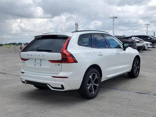 2026 Volvo XC60 B5 Core