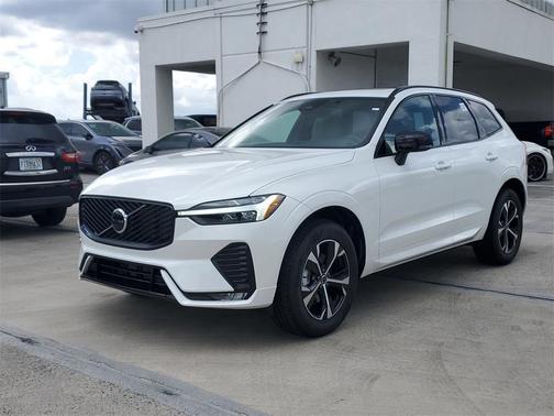 2026 Volvo XC60 B5 Core