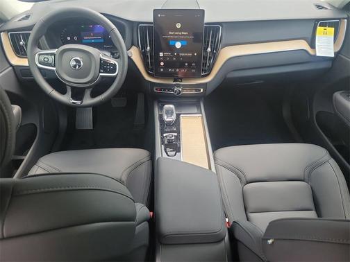 2026 Volvo XC60 B5 Core