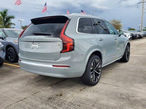 2026 Volvo XC90 B6 Plus 7-Seater