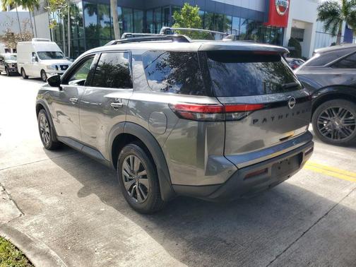 Gun Metallic 2022 Nissan Pathfinder SV