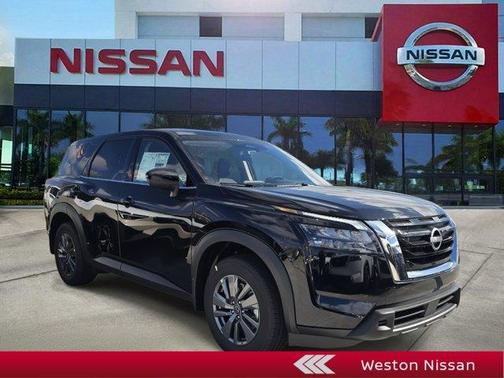 2025 Nissan Pathfinder S