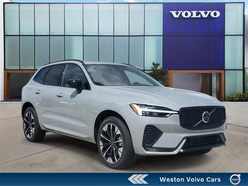 2026 Volvo XC60 B5 Plus