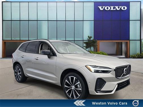 2025 Volvo XC60 B5 Plus
