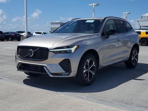 2026 Volvo XC60 B5 Core