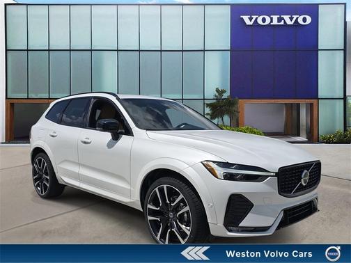2025 Volvo XC60 B5 Ultra