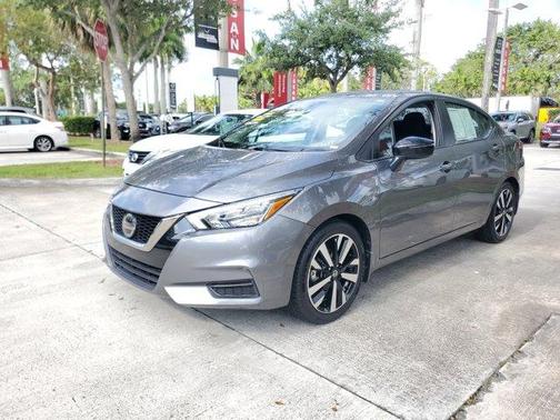 Gun Metallic 2022 Nissan Versa 1.6 SR