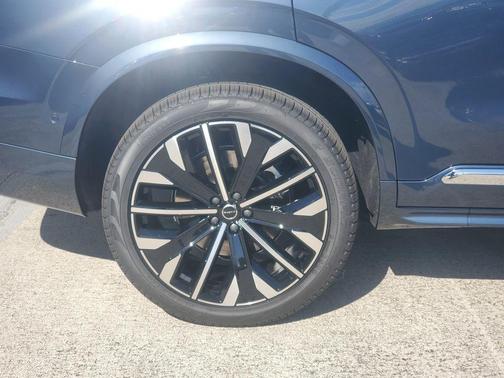 Denim Blue Metallic 2026 Volvo XC90 B6 Ultra 7-Seater